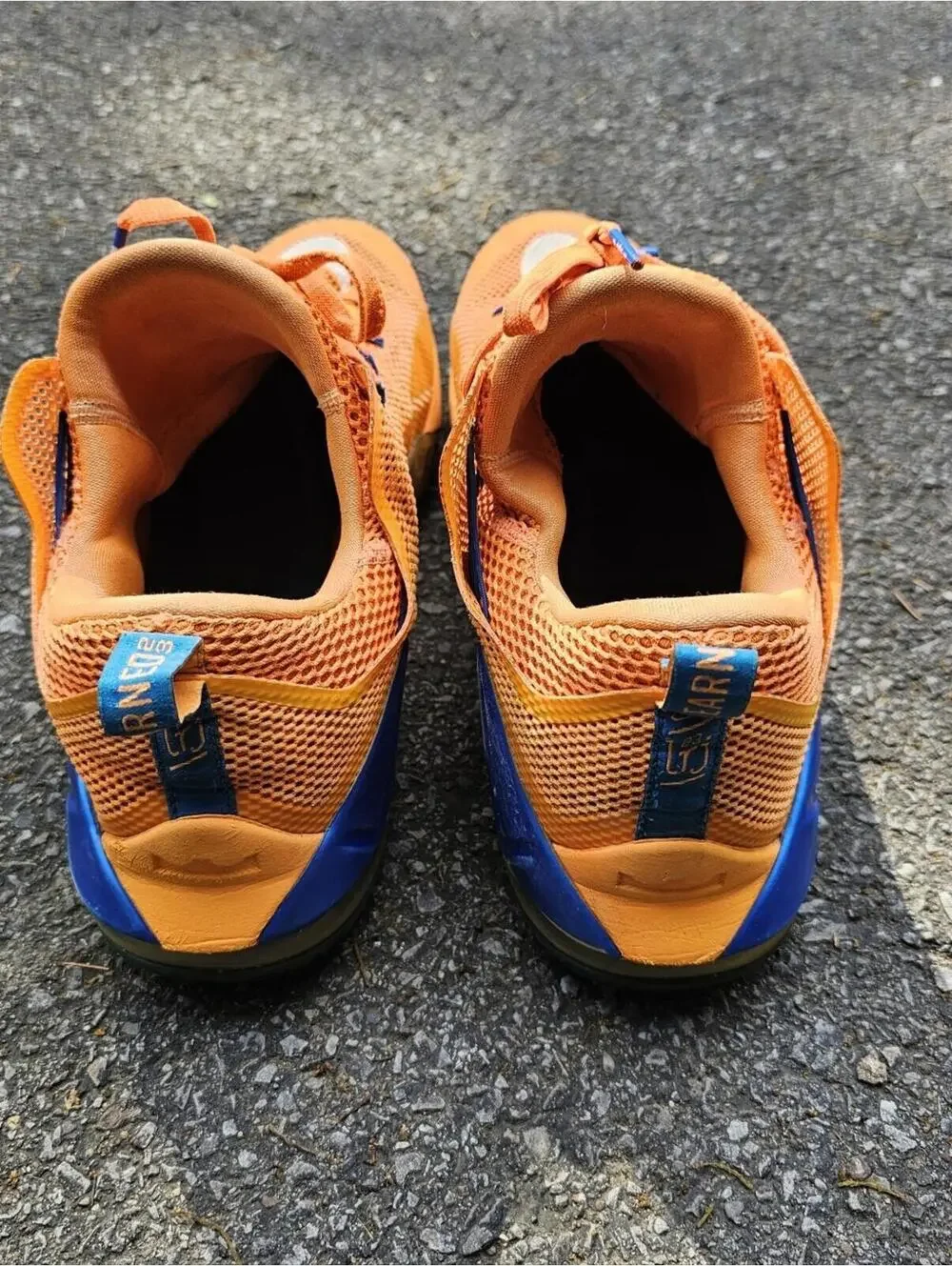 Nike LeBron 12 Low 'NY Knicks' basketball shoe - sz 13 US
